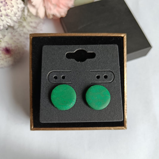 Polümeersavist kõrvarõngad