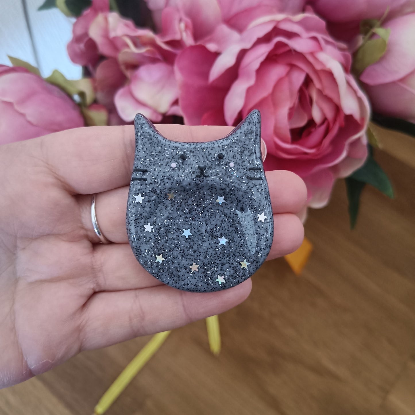 Cat Worry Stone – A Little Moment of Peace in Your Day
